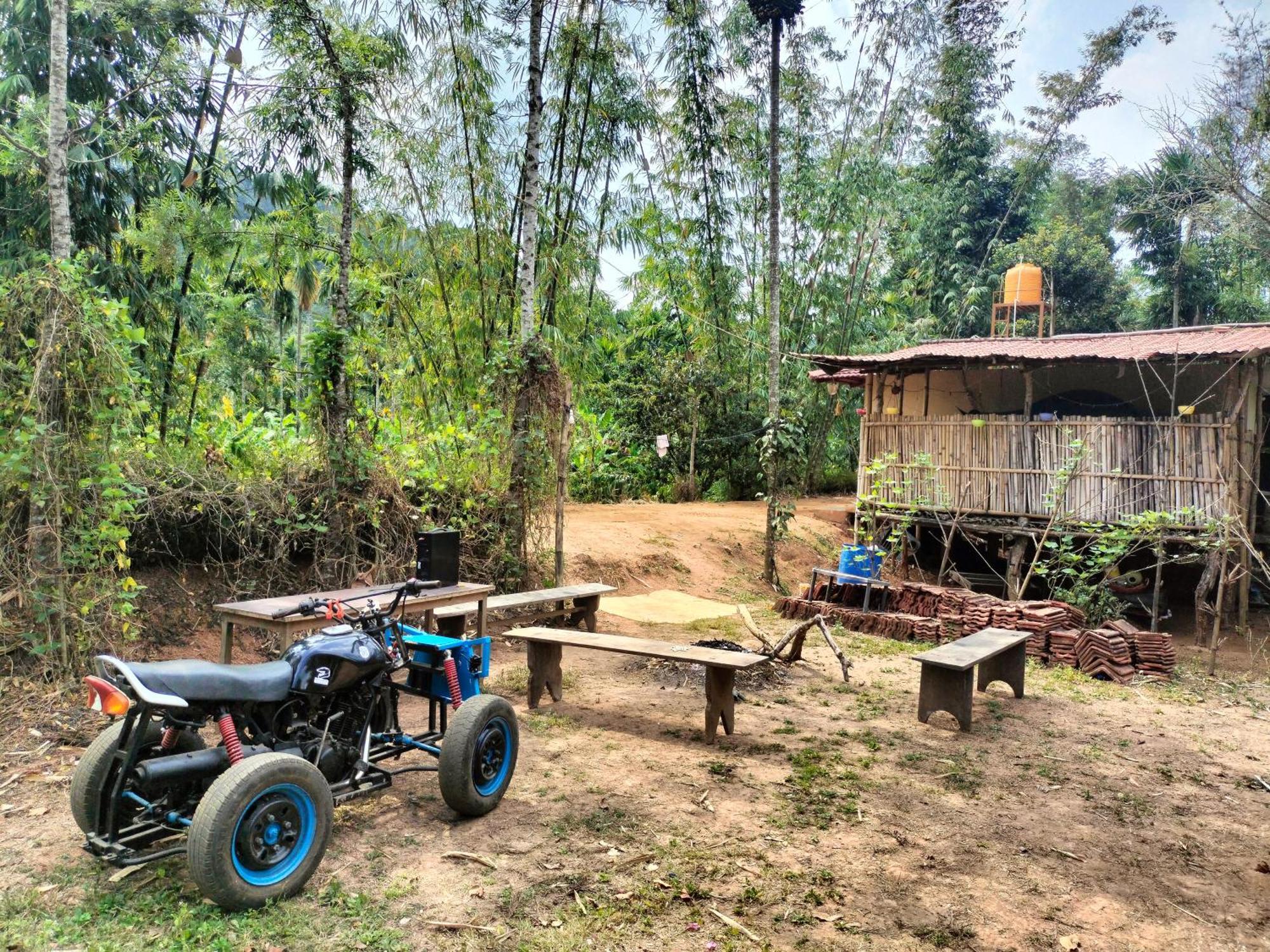 Sambrama Wood House Villa Madikeri Exterior photo